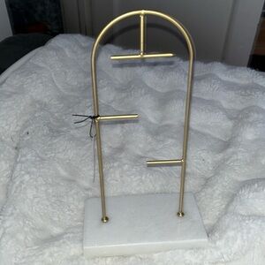 Jewelery/ bracelet holder